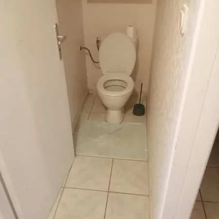 Petite Maison De Village Loustalou بيت للعطل