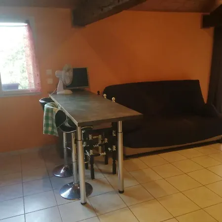 Semesterbostad Petite Maison De Village Loustalou